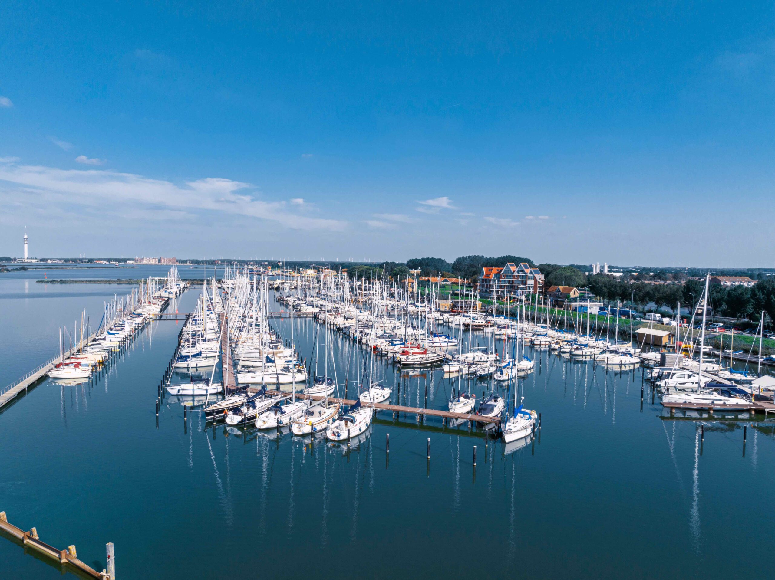 Port Adhoc jachthavens in Lelystad